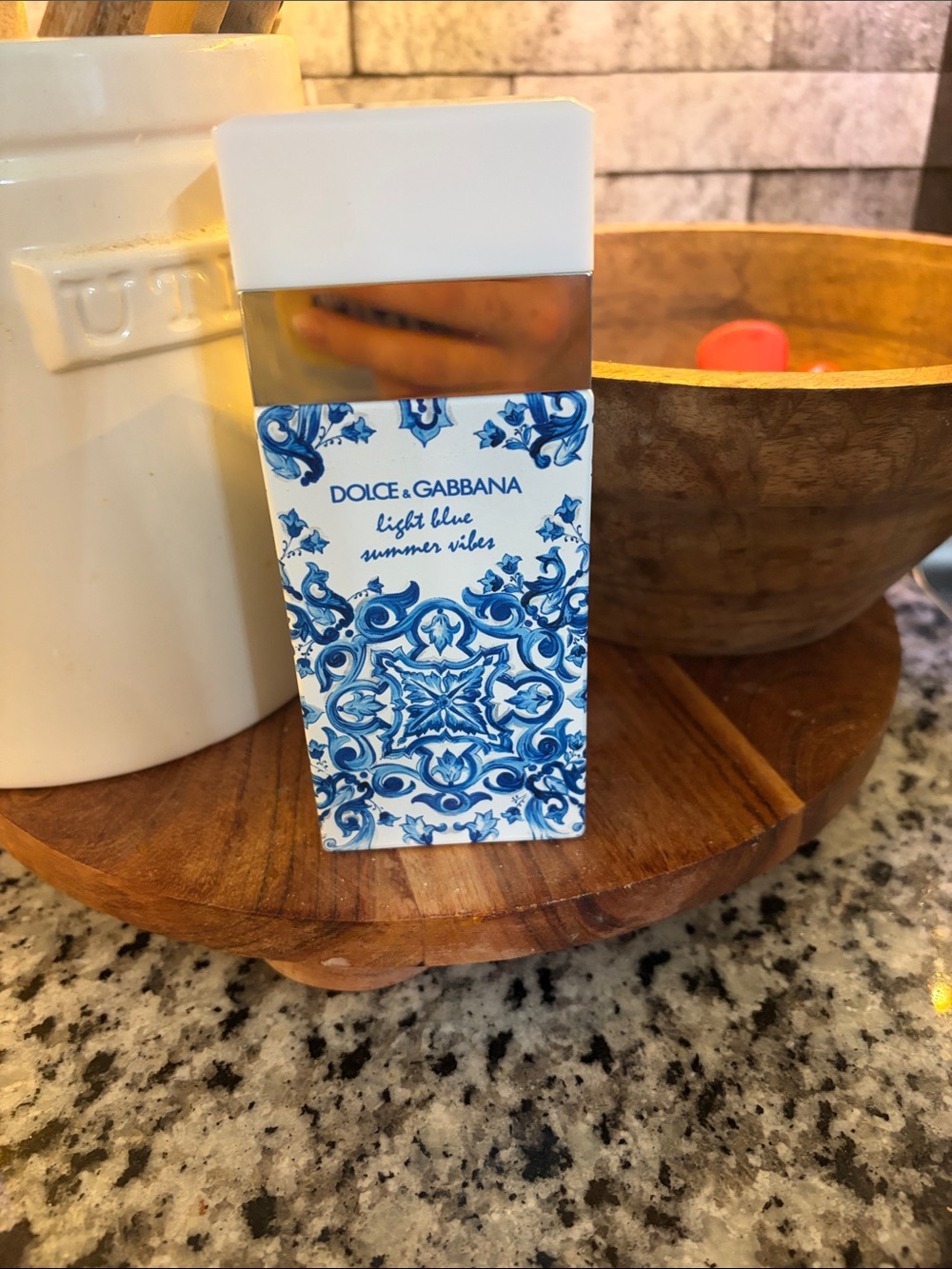 Dolce & Gabbana Light Blue Summer Vibes Bottle - Blue & White